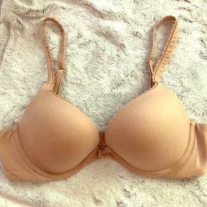 VS Body by Victoria Push Up Bra